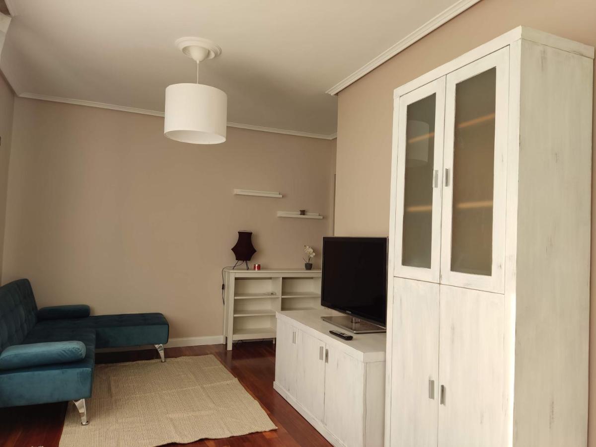 Acogedor Apartamento Junto A La Plaza Villasana de Mena Exterior foto